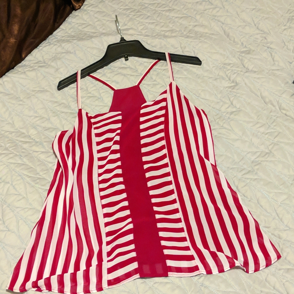 NY&C Top. Vivid Pink/Magenta.